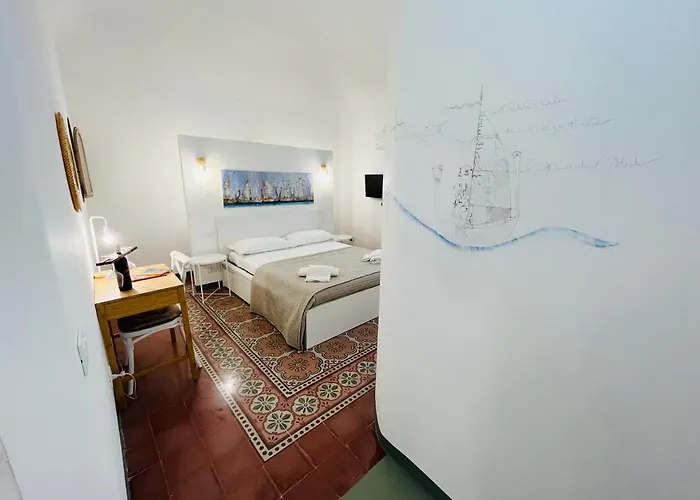 La Nave Di Ro * Cefalù